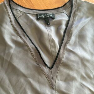 Rag & Bone 100% silk Elegant Gray V-Neck Dress